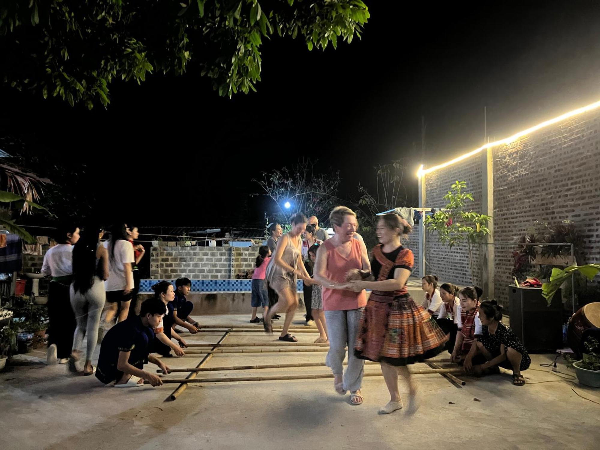 Hakuna Matata Homestay Mai Châu Esterno foto